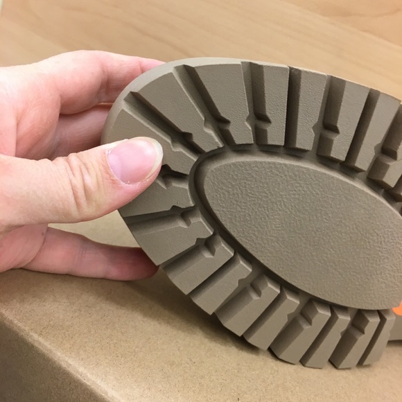 🤎Lucky Brand Tan Suede Ankle Boots🤎 - Picture 5 of 6